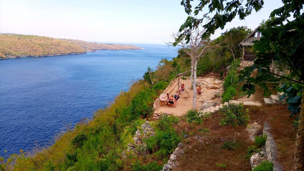 Ceningan Cliff Inn Ceningan Island Exterior photo