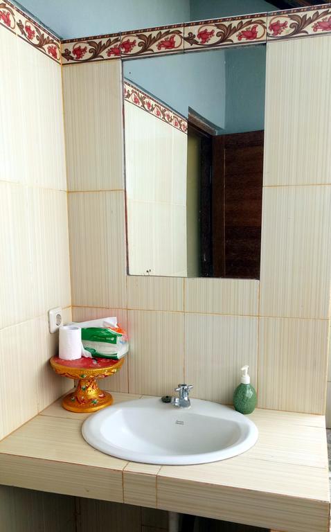 Ceningan Cliff Inn Ceningan Island Exterior photo